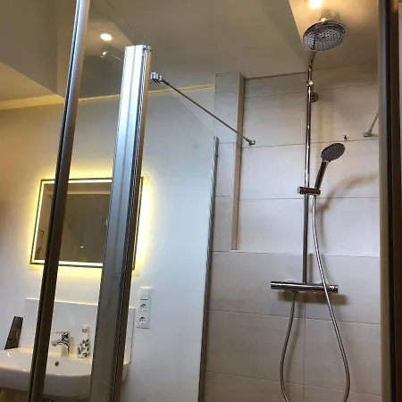 Gut Strackholt Seemannsgarn Apartment Grossefehn